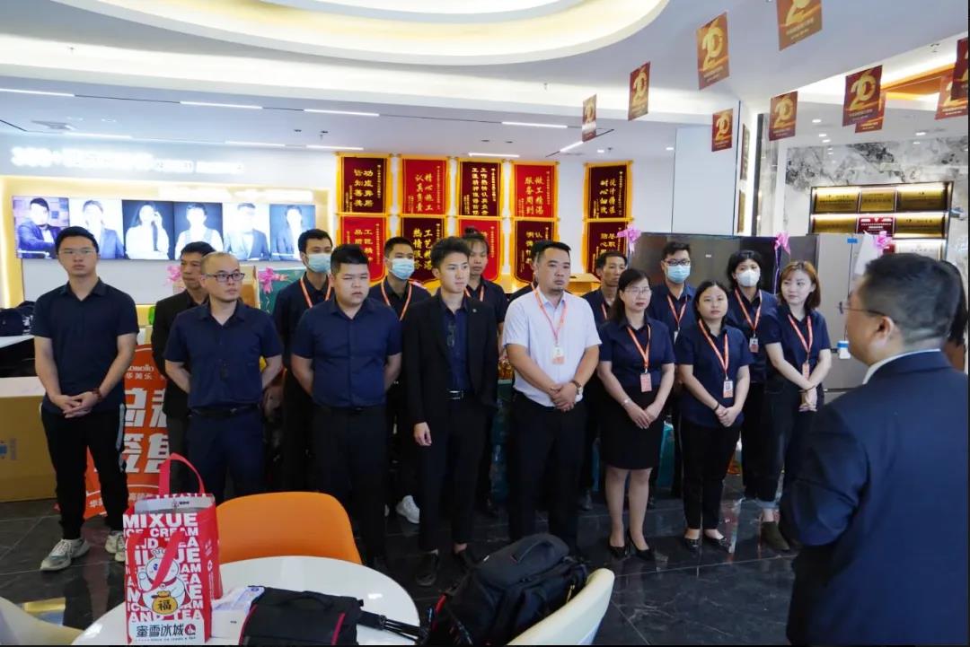 聽說，華美樂這2家店，開業(yè)第一天就被擠爆了！